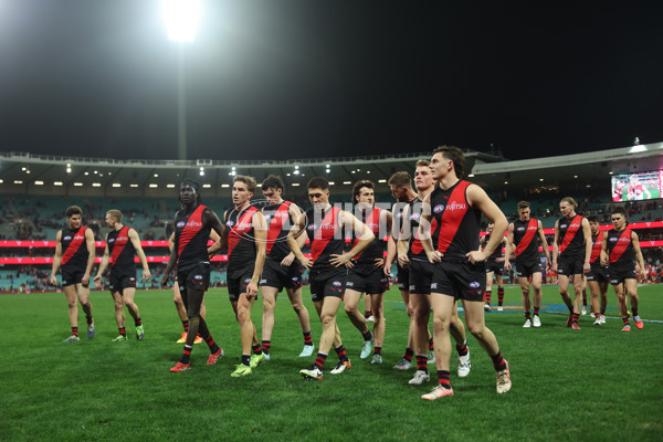 AFL 2025 Round 21 - Sydney v Essendon - A-61010191