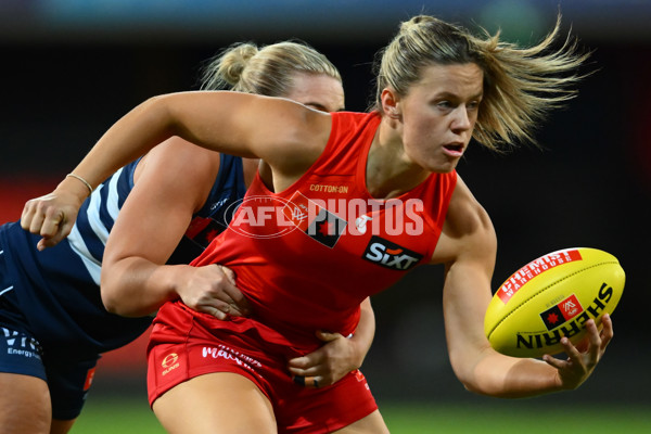 AFLW 2025 Practice Match - Gold Coast v Geelong - A-61015365