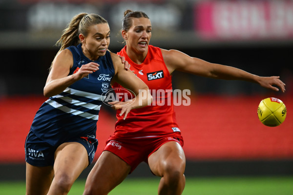 AFLW 2025 Practice Match - Gold Coast v Geelong - A-61018872