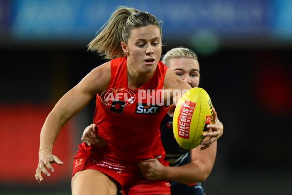 AFLW 2025 Practice Match - Gold Coast v Geelong - A-61018884