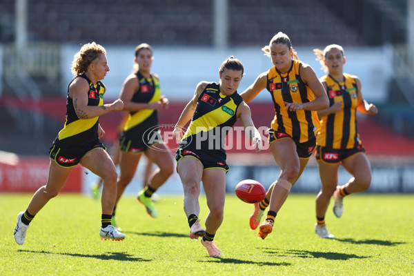 AFLW 2025 Practice Match - Richmond v Hawthorn - A-61029064