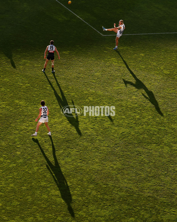 AFL 2025 Round 21 - Geelong v Port Adelaide - A-61047270