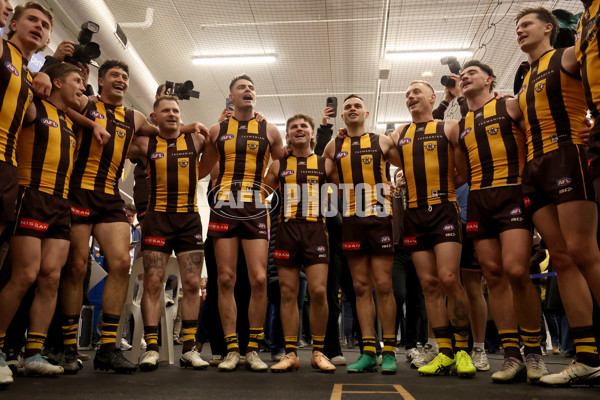 AFL 2025 Round 22 - Hawthorn v Collingwood - A-61176363
