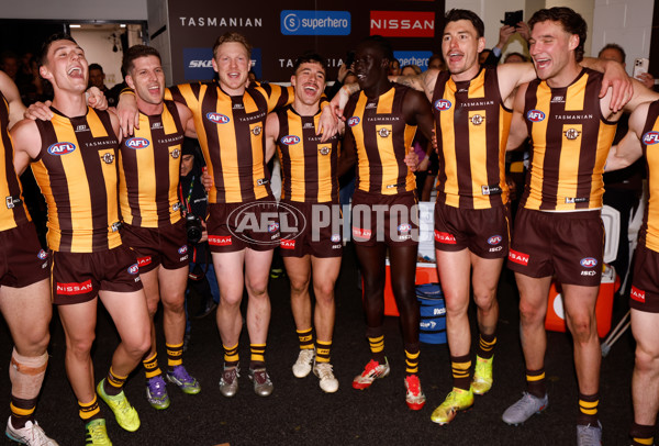 AFL 2025 Round 22 - Hawthorn v Collingwood - A-61176373