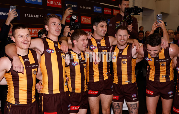 AFL 2025 Round 22 - Hawthorn v Collingwood - A-61178736