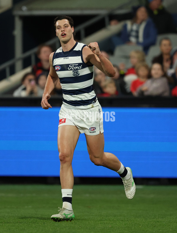 AFL 2025 Round 22 - Geelong v Essendon - A-61180240