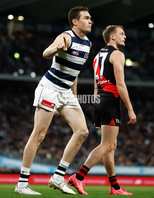 AFL 2025 Round 22 - Geelong v Essendon - A-61185157