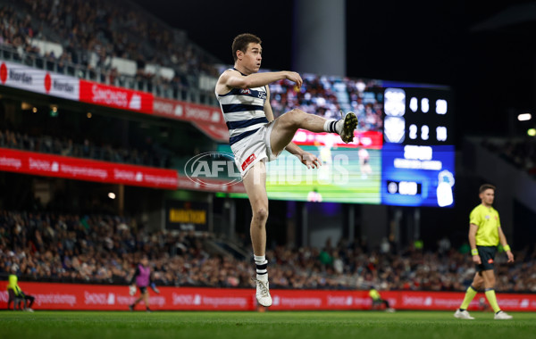 AFL 2025 Round 22 - Geelong v Essendon - A-61186625