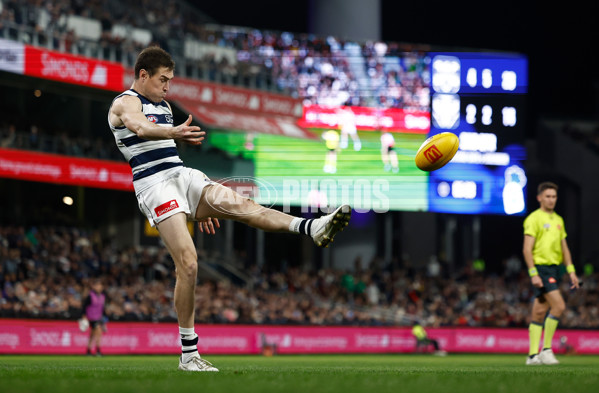 AFL 2025 Round 22 - Geelong v Essendon - A-61186626