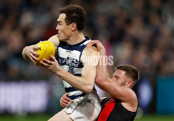 AFL 2025 Round 22 - Geelong v Essendon - A-61186637