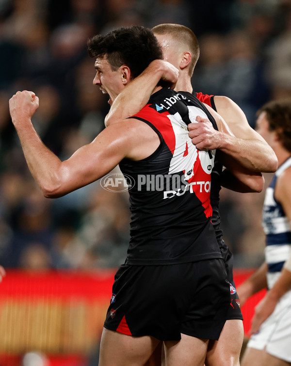 AFL 2025 Round 22 - Geelong v Essendon - A-61187968