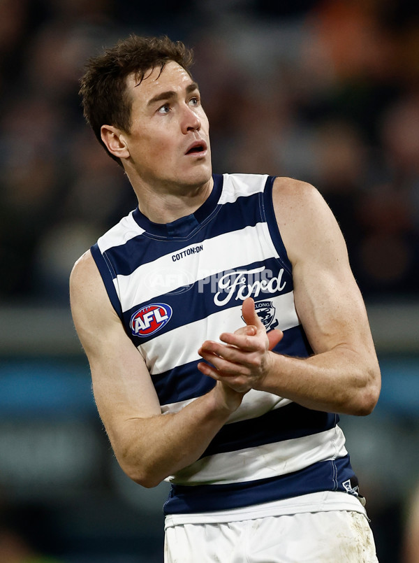 AFL 2025 Round 22 - Geelong v Essendon - A-61188018