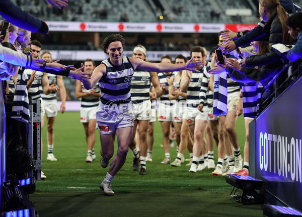 AFL 2025 Round 22 - Geelong v Essendon - A-61189282