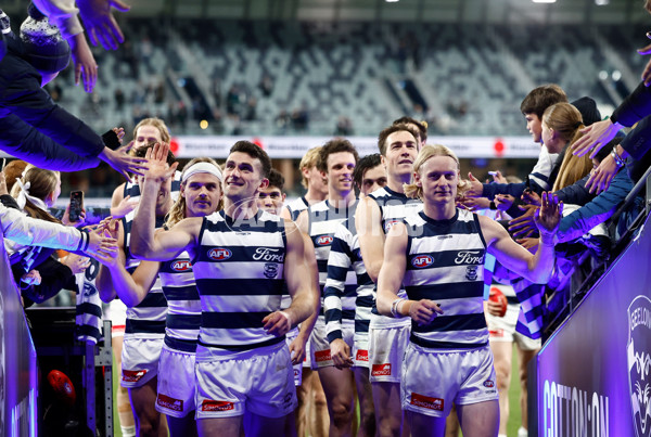 AFL 2025 Round 22 - Geelong v Essendon - A-61189291
