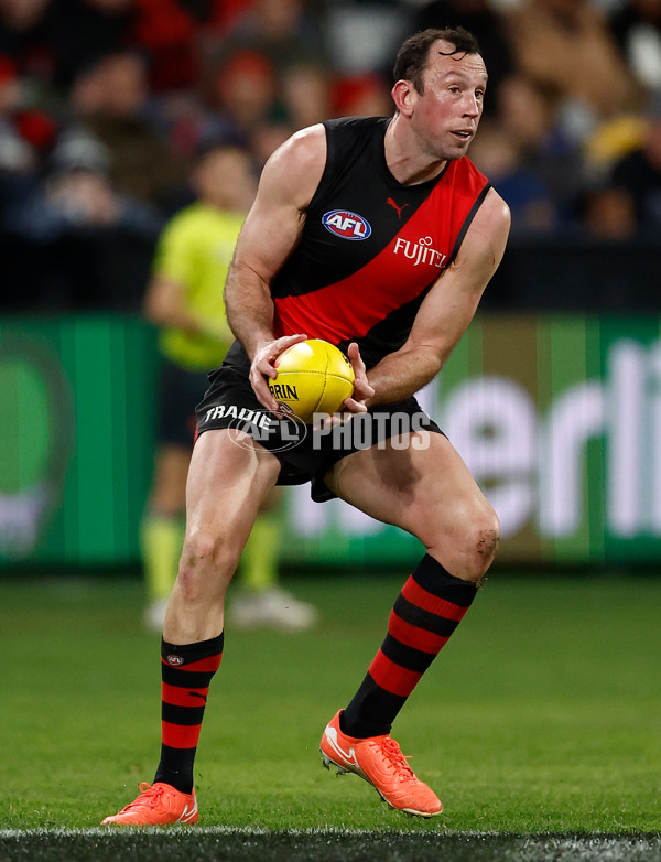 AFL 2025 Round 22 - Geelong v Essendon - A-61189306