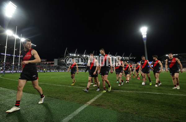 AFL 2025 Round 22 - Geelong v Essendon - A-61190354