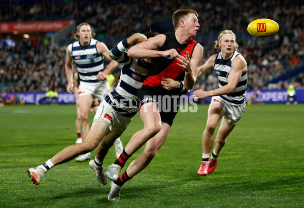 AFL 2025 Round 22 - Geelong v Essendon - A-61190379