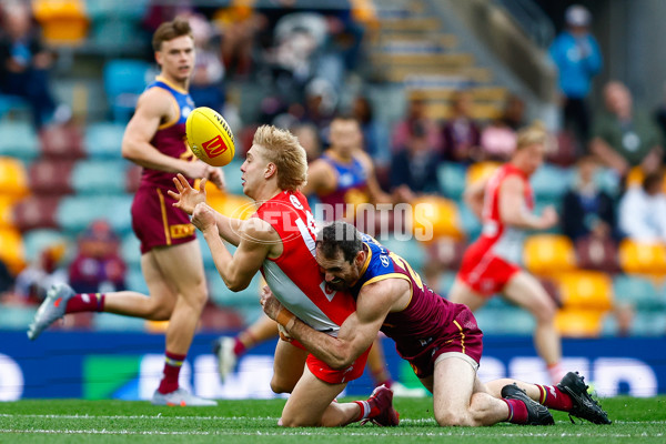 AFL 2025 Round 22 - Brisbane v Sydney - A-61204190
