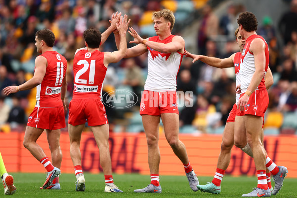 AFL 2025 Round 22 - Brisbane v Sydney - A-61204213