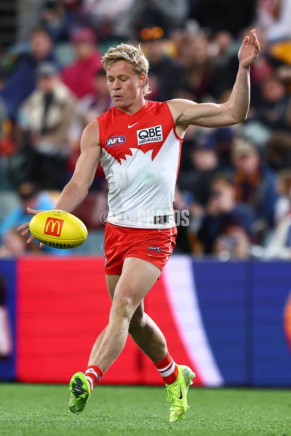 AFL 2025 Round 22 - Brisbane v Sydney - A-61207071