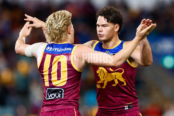 AFL 2025 Round 22 - Brisbane v Sydney - A-61207101