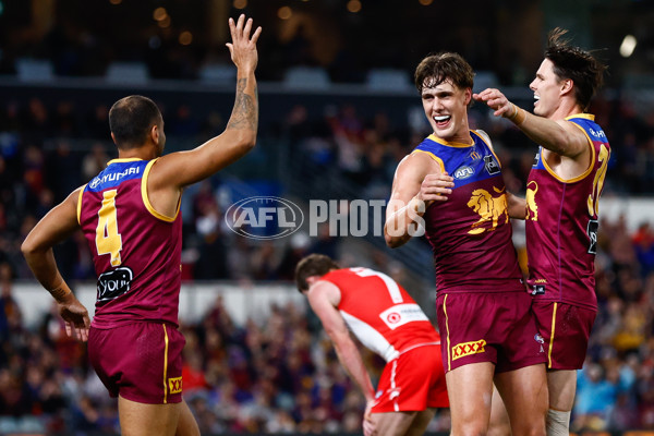 AFL 2025 Round 22 - Brisbane v Sydney - A-61207103