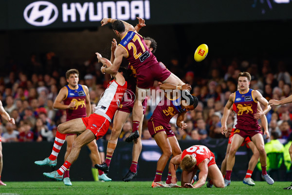 AFL 2025 Round 22 - Brisbane v Sydney - A-61209704