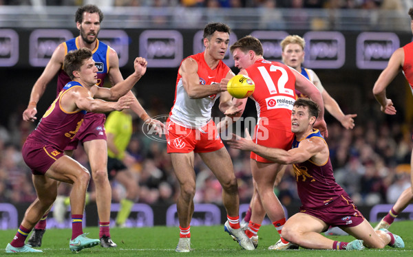 AFL 2025 Round 22 - Brisbane v Sydney - A-61209768