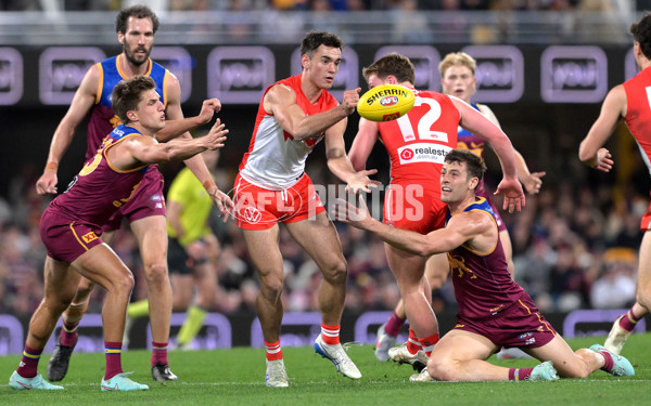 AFL 2025 Round 22 - Brisbane v Sydney - A-61209769