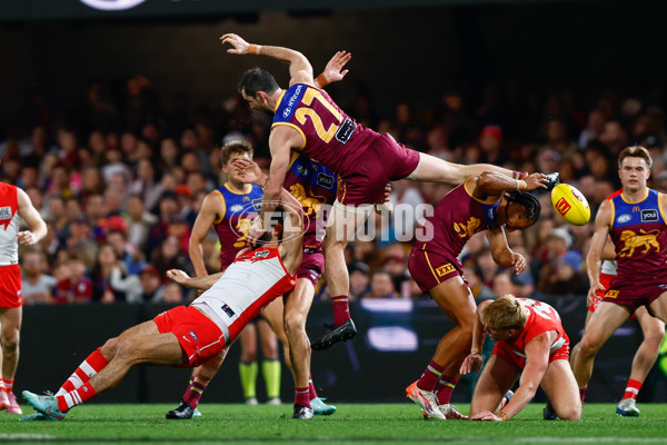 AFL 2025 Round 22 - Brisbane v Sydney - A-61209802