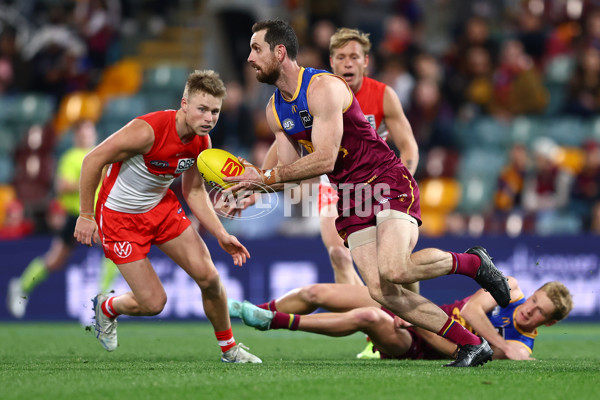 AFL 2025 Round 22 - Brisbane v Sydney - A-61212492