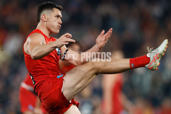 AFL 2025 Round 22 - Carlton v Gold Coast - A-61219693