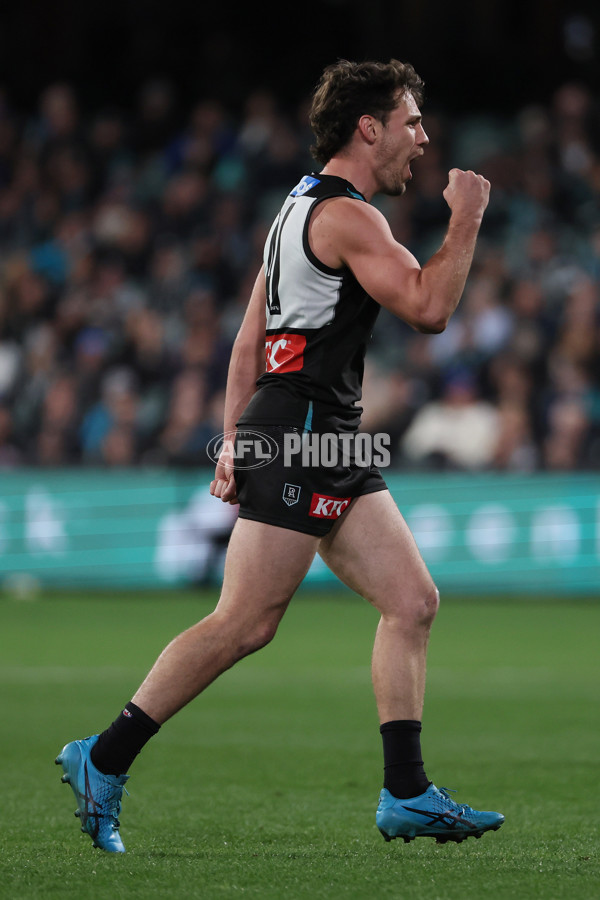 AFL 2025 Round 22 - Port Adelaide v Fremantle - A-61245677