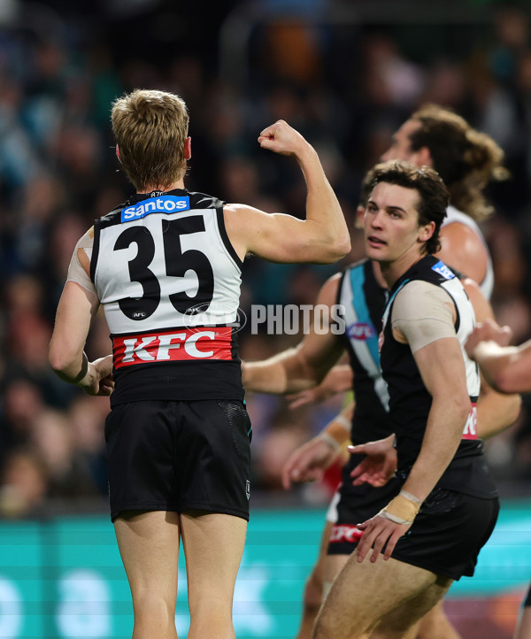 AFL 2025 Round 22 - Port Adelaide v Fremantle - A-61247317