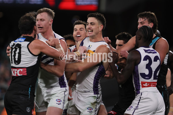 AFL 2025 Round 22 - Port Adelaide v Fremantle - A-61247334