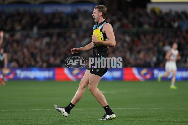 AFL 2025 Round 22 - Port Adelaide v Fremantle - A-61247374