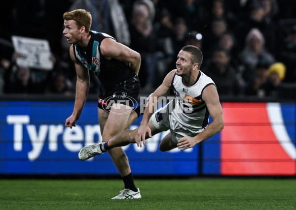 AFL 2025 Round 22 - Port Adelaide v Fremantle - A-61250077