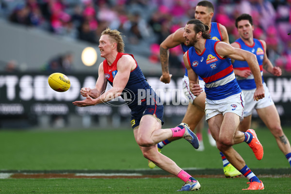 AFL 2025 Round 22 - Melbourne v Western Bulldogs - A-61269954