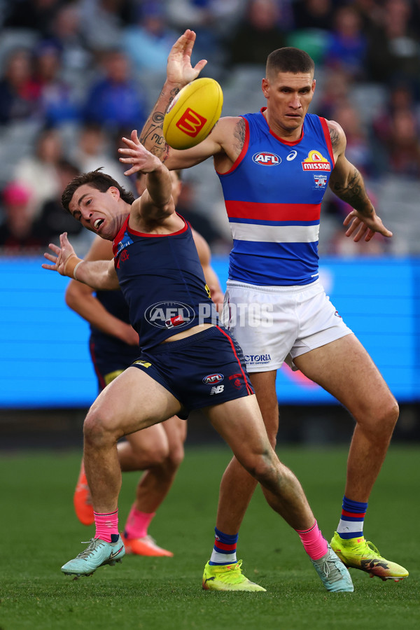 AFL 2025 Round 22 - Melbourne v Western Bulldogs - A-61270012
