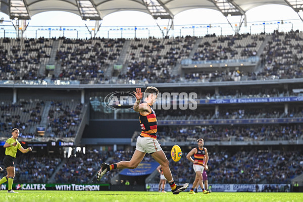 AFL 2025 Round 22 - West Coast v Adelaide - A-61276142
