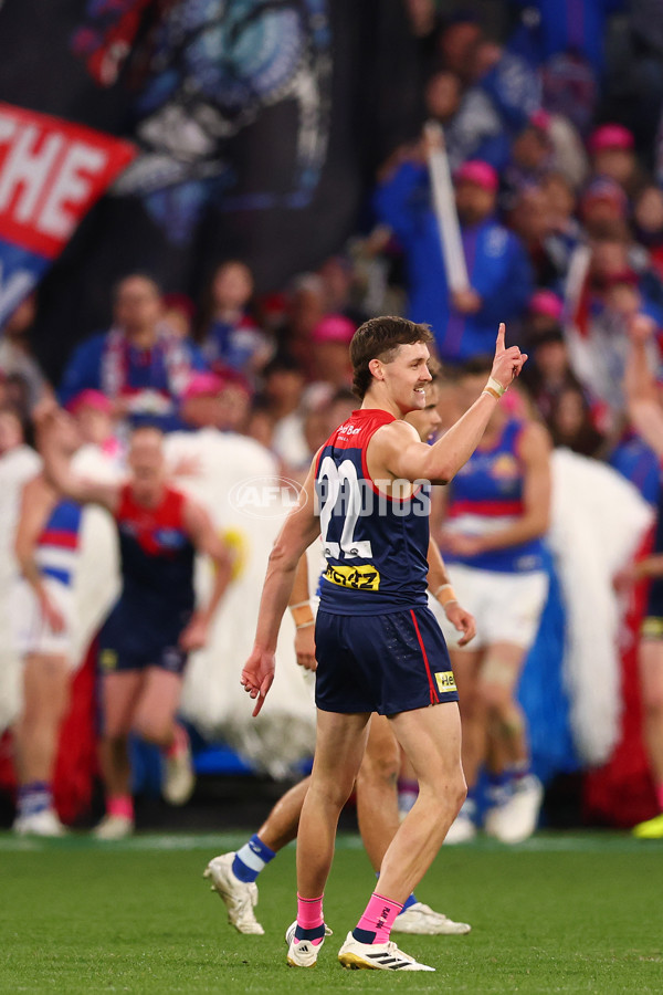 AFL 2025 Round 22 - Melbourne v Western Bulldogs - A-61281365
