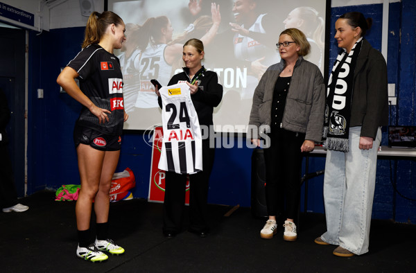 AFLW 2025 Round 01 - Carlton v Collingwood - A-61322533