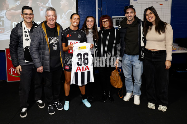 AFLW 2025 Round 01 - Carlton v Collingwood - A-61322534