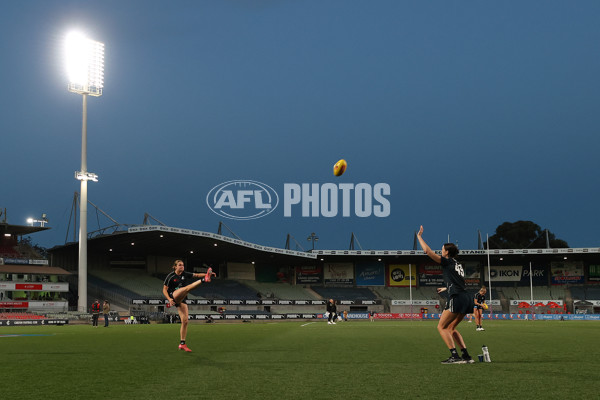 AFLW 2025 Round 01 - Carlton v Collingwood - A-61324149