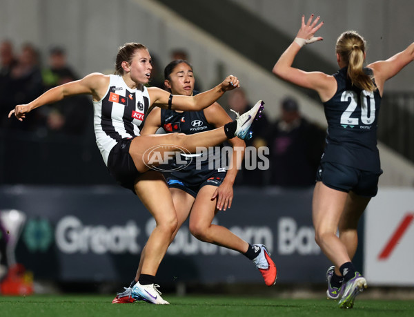 AFLW 2025 Round 01 - Carlton v Collingwood - A-61328298