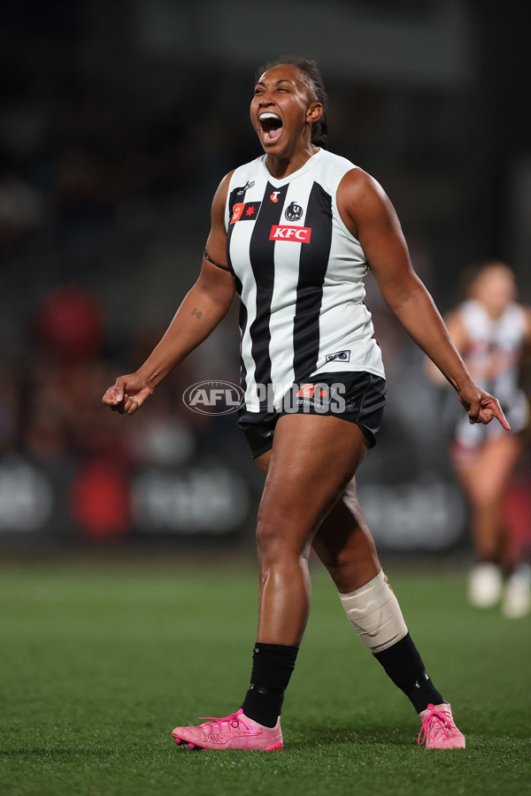 AFLW 2025 Round 01 - Carlton v Collingwood - A-61331852