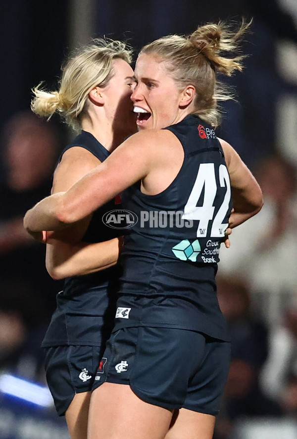 AFLW 2025 Round 01 - Carlton v Collingwood - A-61331896