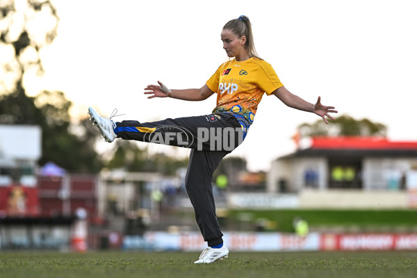 AFLW 2025 Round 01 - West Coast v Gold Coast - A-61331907