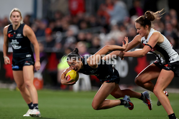 AFLW 2025 Round 01 - Carlton v Collingwood - A-61334085