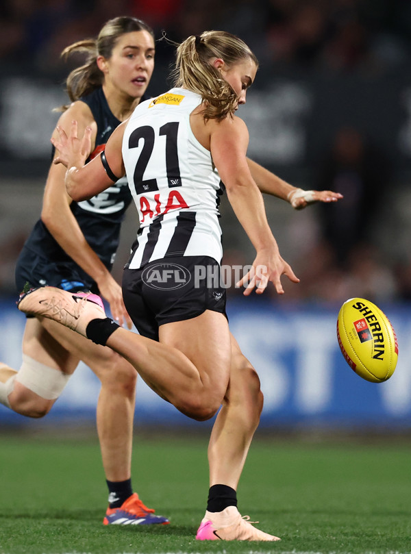 AFLW 2025 Round 01 - Carlton v Collingwood - A-61334088